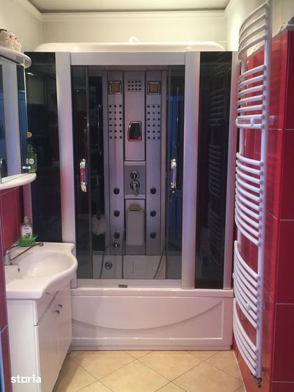 Casă cu 3 camere decomandat cu Teren 311 Mp în Central
