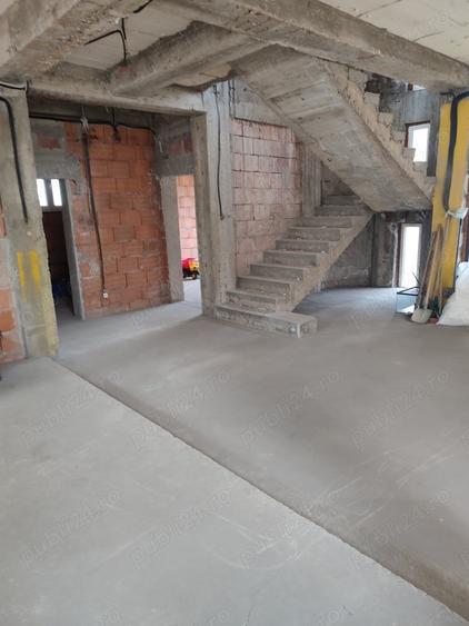 Casă cu 6 camere cu Teren 500 Mp în Pantelimon