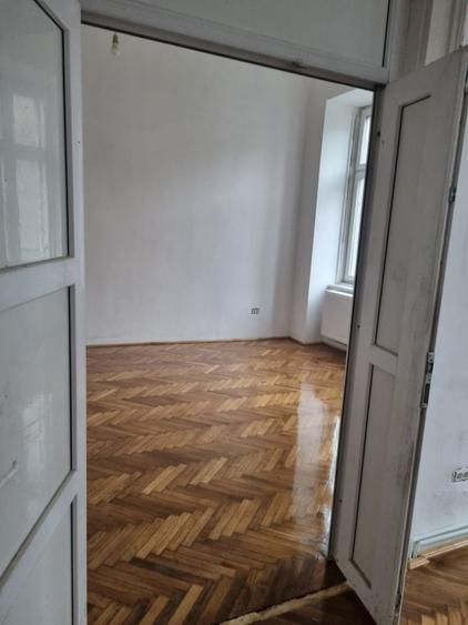Ocazie! Apartament ultracentral in cladire istorica gata renovat 3 camere !!! - 8