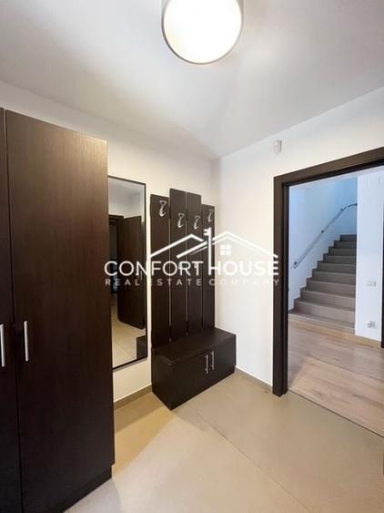 Duplex cu 6 camere cu Canalizare în Iancu Nicolae