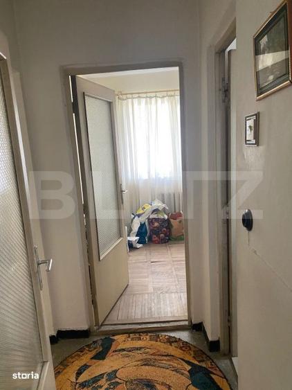 Apartament cu 3 camere semidecomandat în Central