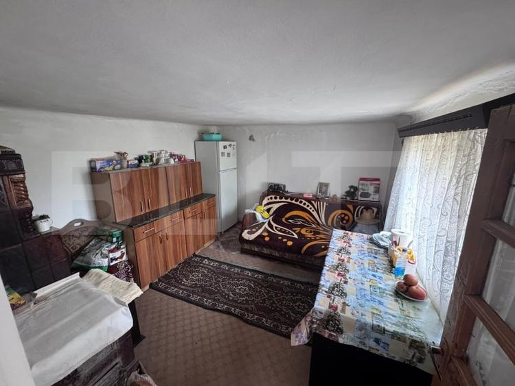 Casă individuală cu 5 camere cu Teren 2300 Mp în Exterior Sud