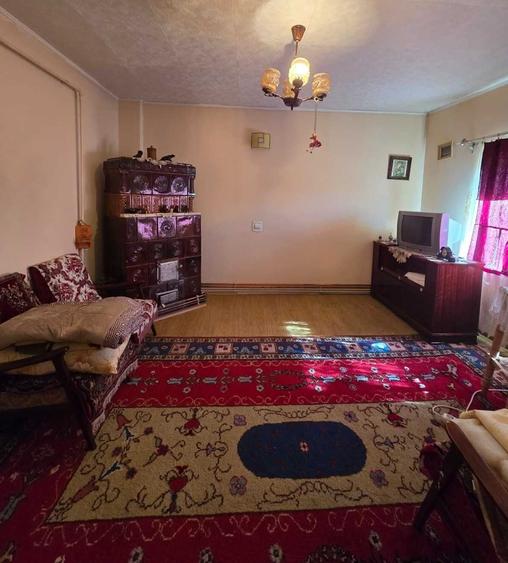 Casă cu 3 camere în Central
