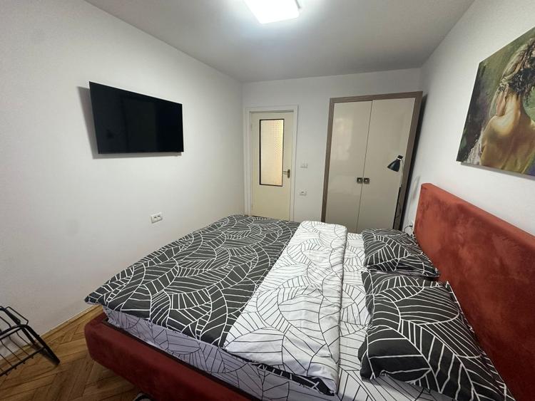 Apartament cu 3 camere decomandat, mobilat în Cugir