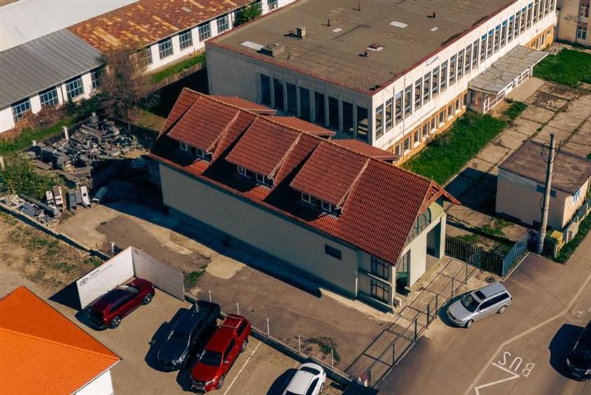 Spațiu comercial, de 290 mp, în Central
