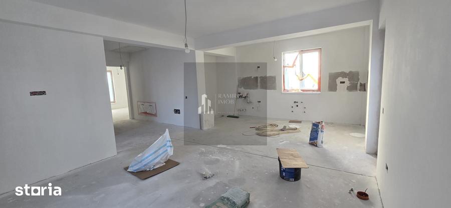 Casă cu 2 camere cu Teren 350 Mp în Central