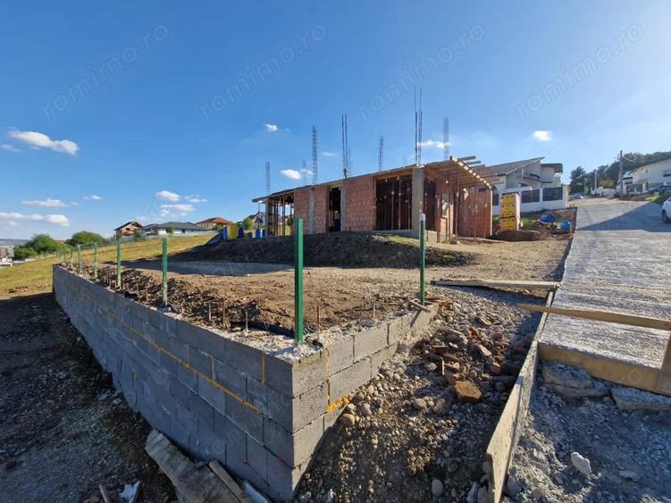Casă cu 4 camere cu Teren 400 Mp în Sâncraiu de Mureș