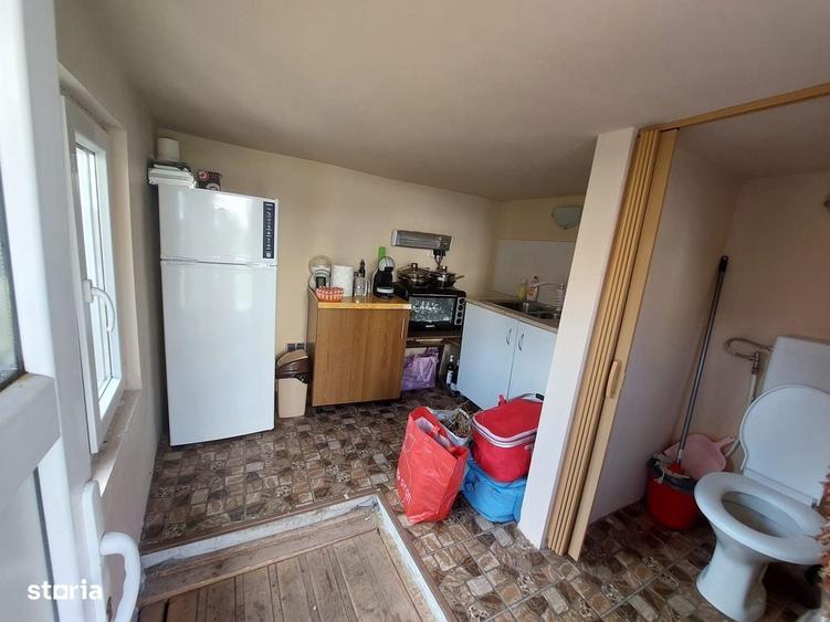 Casă cu 2 camere cu Teren 483 Mp în Criș