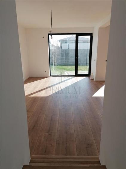 Duplex cu 4 camere cu Teren 280 Mp în Moșnița Nouă