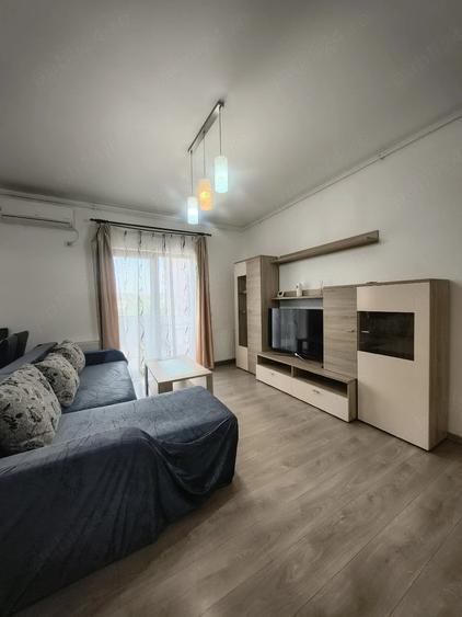 Apartament cu 3 camere decomandat în Giroc