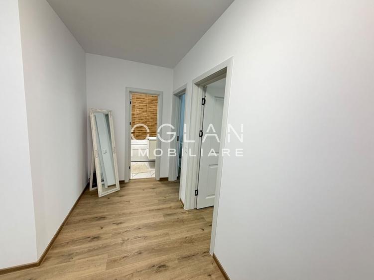 Apartament cu 3 camere decomandat, mobilat în Turnișor