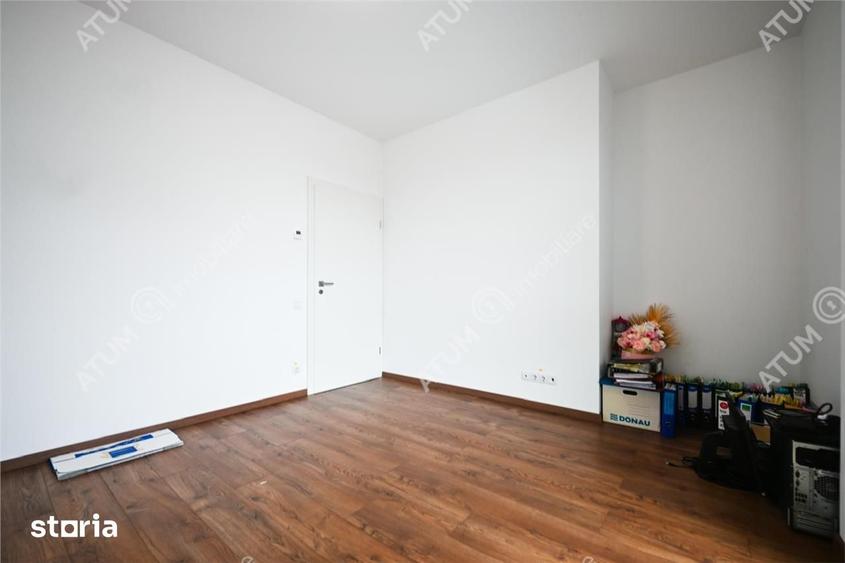 Apartament cu 3 camere decomandat în Valea Aurie