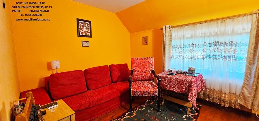 Casă cu 8 camere cu Garaj în Tarcău