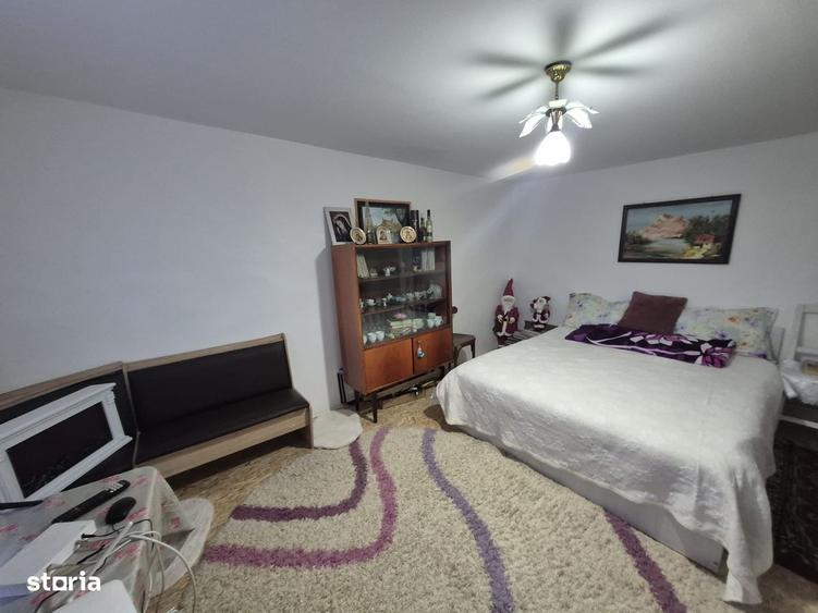 Casă cu 2 camere cu Teren 5135 Mp în Dobreni