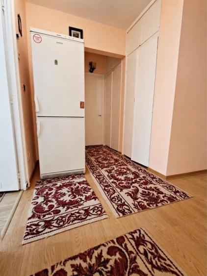 Apartament cu 2 camere decomandat în Mazepa 2