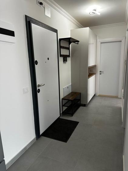 Apartament cu 3 camere decomandat în Energia