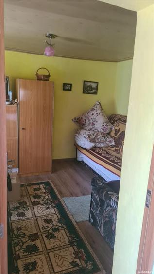 Casă cu Teren 1104 Mp în Poienari