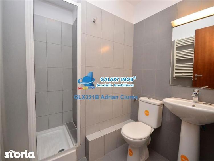 Apartament cu 3 camere semidecomandat, mobilat în Ștefan cel Mare