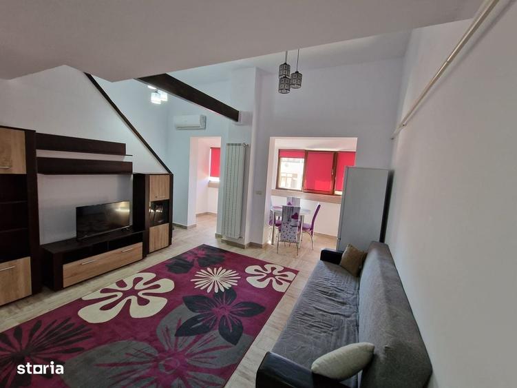 Apartament cu 3 camere semidecomandat în Valea Adâncă