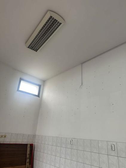 Spațiu comercial, de 80 mp, în Central