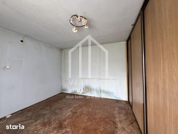 Casă cu 4 camere cu Teren 1652 Mp în Șura Mică