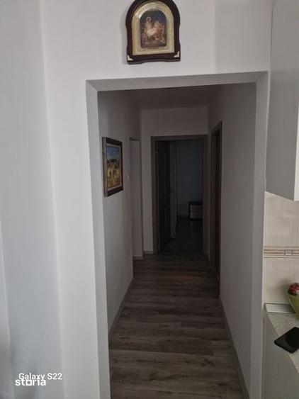 Apartament cu 3 camere în Calea Aradului