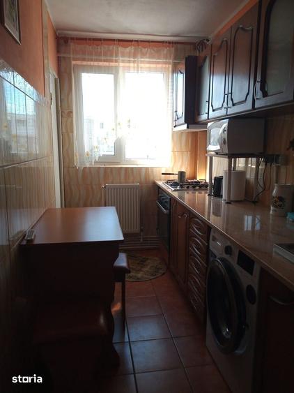 Apartament cu 2 camere în Micro 20