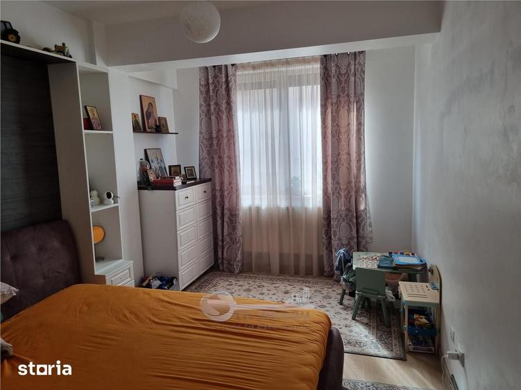 Apartament cu 3 camere decomandat în Ciurea