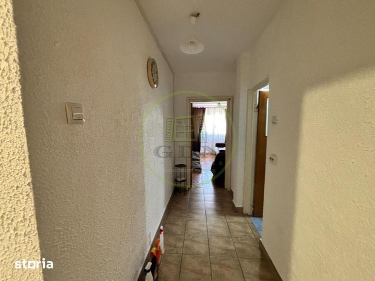 Apartament cu 2 camere semidecomandat în Central