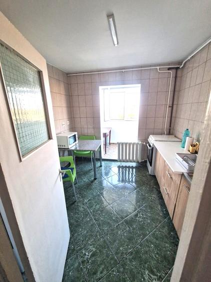 Apartament semidecomandat în Veteranilor