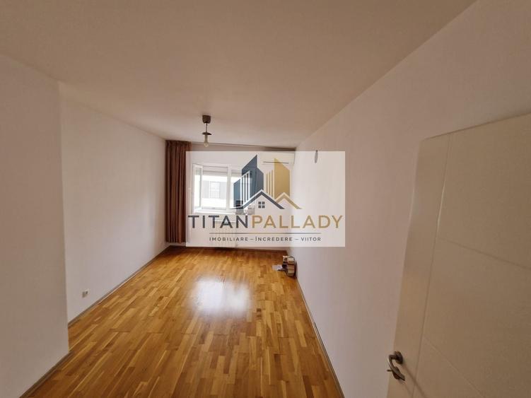 Apartament cu 3 camere decomandat în Nord-Est