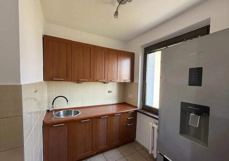 Garsonieră decomandată în Buziașului