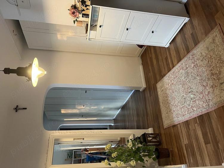 Apartament cu 3 camere semidecomandat în Rahova