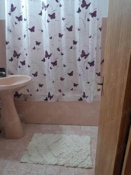 Apartament cu 2 camere decomandat în Anda