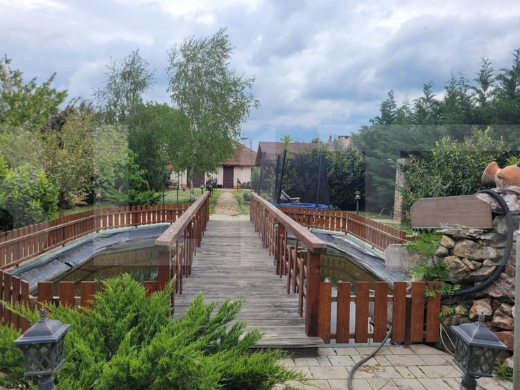 Casă individuală cu 3 camere cu Canalizare în Săcălaz