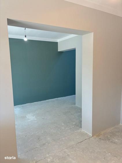 Casă cu 4 camere în Dumbrăvița