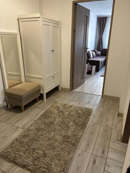 Apartament cu 3 camere decomandat, mobilat în Crângași