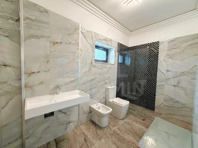Casă cu 4 camere cu Teren 462 Mp în 1 Mai