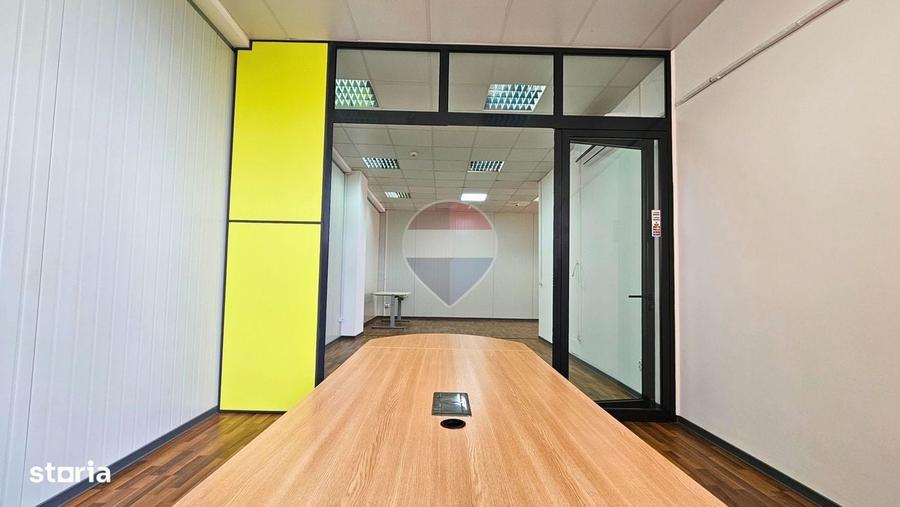 Spațiu comercial, de 123 mp, în Central