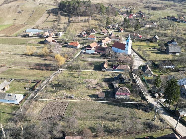 Casă individuală cu 2 camere cu Canalizare în Boroșneu Mic