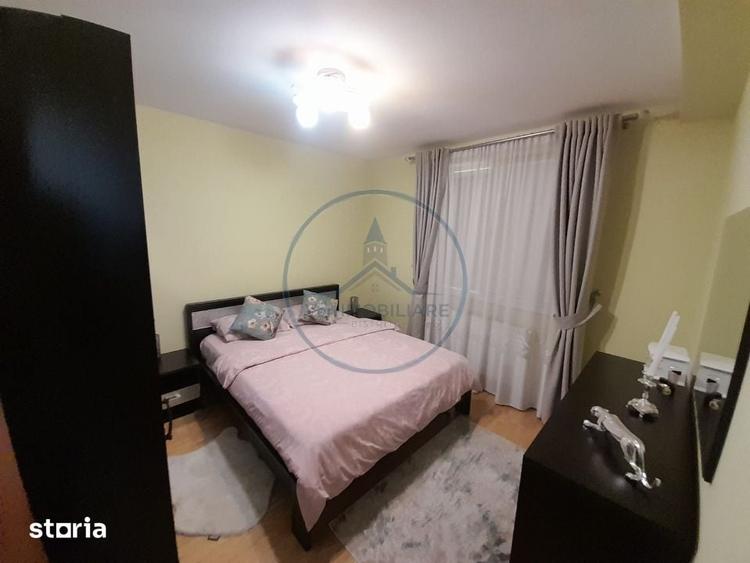 Apartament cu 3 camere decomandat, mobilat în Independenței