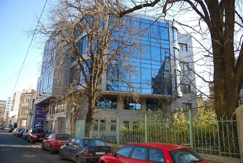 Spațiu comercial, de 150 mp, în Dacia