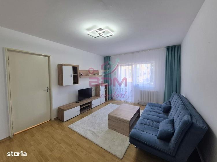 Apartament cu 3 camere semidecomandat în Central