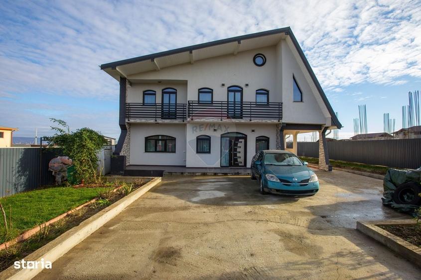 Casă cu 4 camere în Sărata
