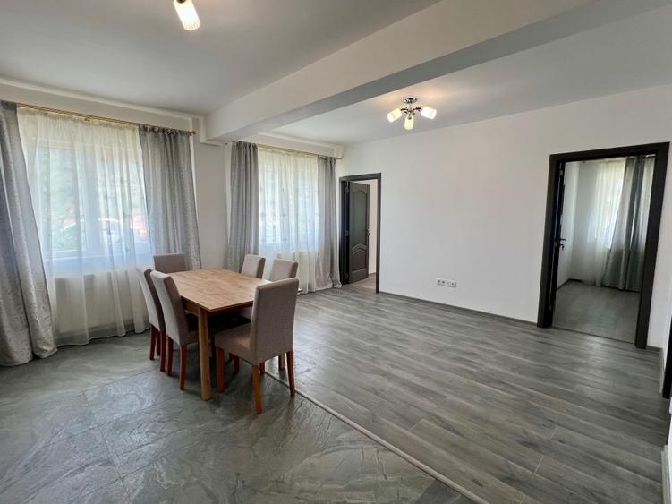 Apartament cu 3 camere decomandat în Florești