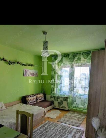 Apartament cu 3 camere decomandat, mobilat în Iosia