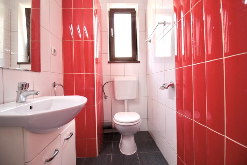 Apartament cu 4 camere decomandat, mobilat în Prelungirea Ghencea