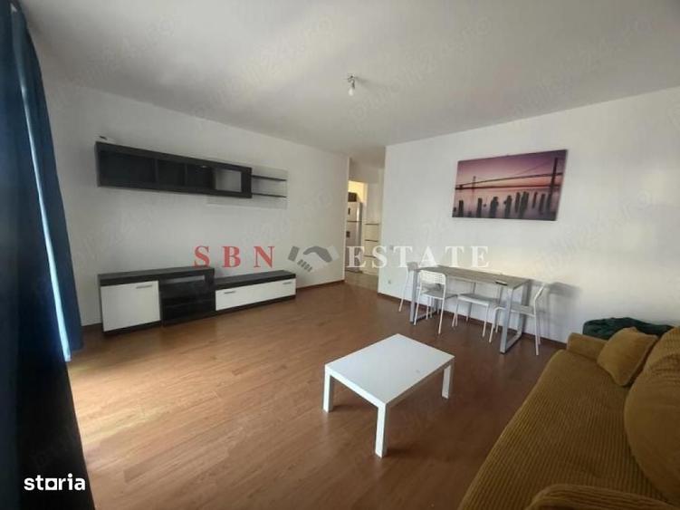 Apartament cu 3 camere decomandat în Băneasa