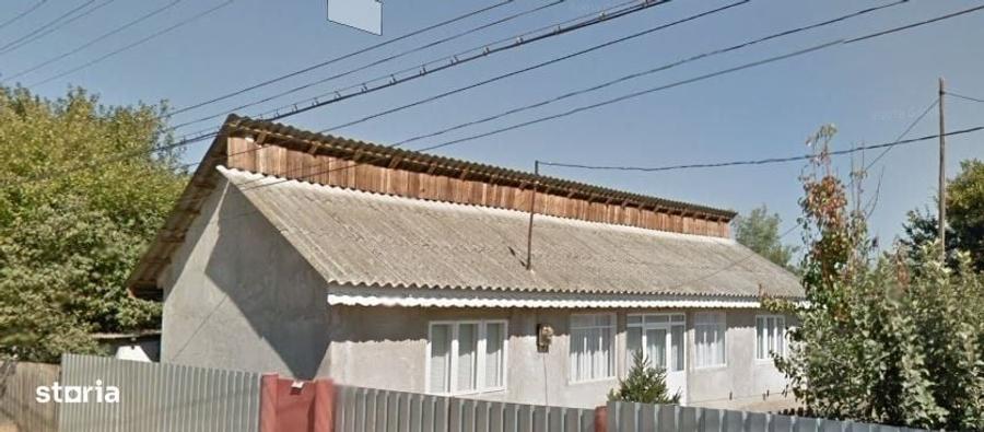 Casă cu 3 camere în Adjudu Vechi