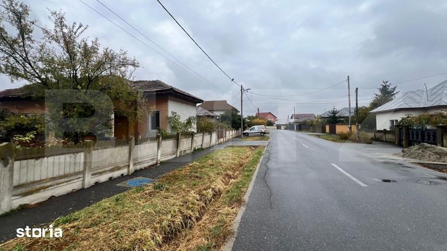 Teren de 5000 mp, în Rovine